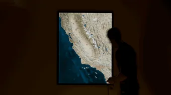 Everyone loves an illuminated map.